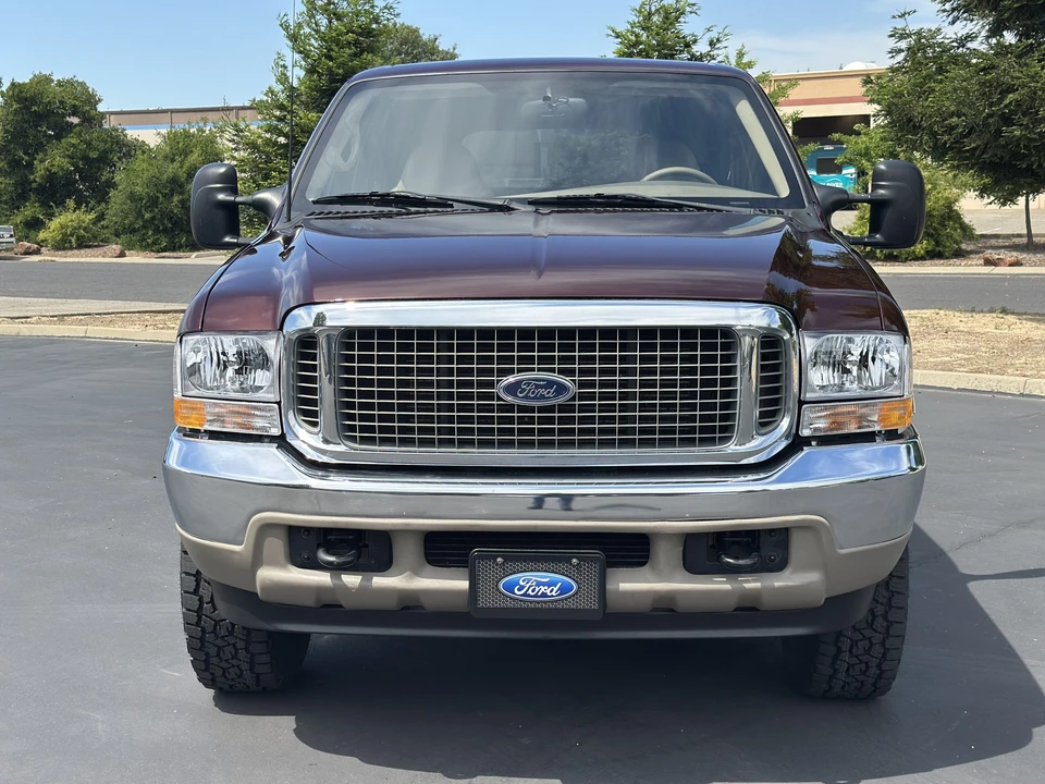 2000 Ford Excursion - Image 2 of 31