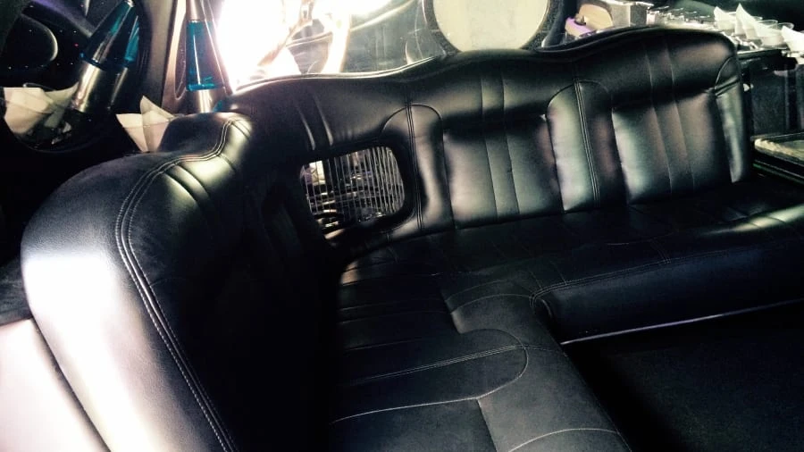 2000 Ford Excursion - Image 3 of 3