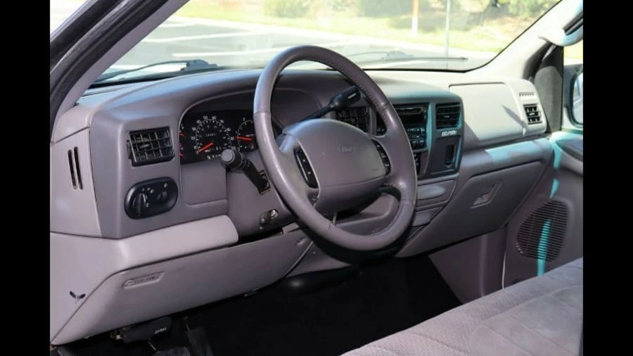 2000 Ford Excursion - Image 5 of 18