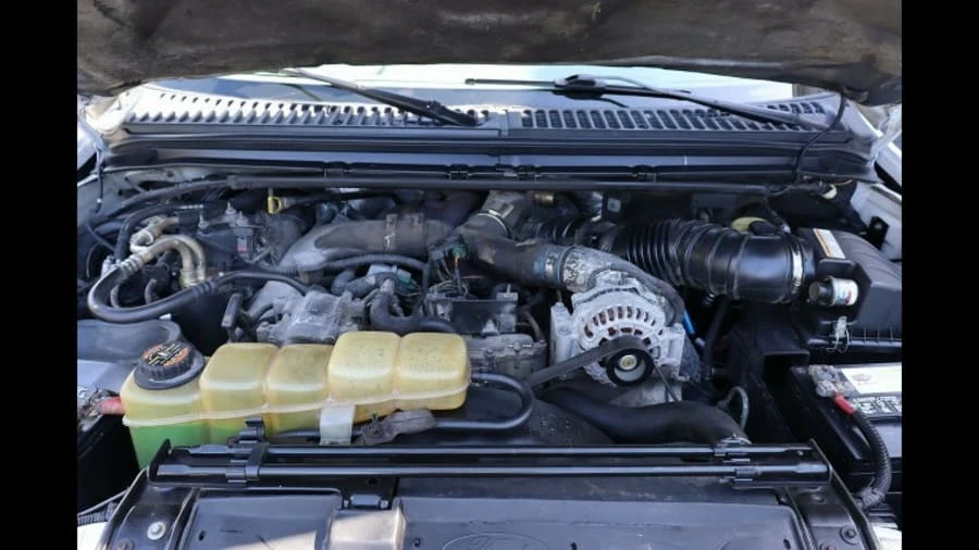 2000 Ford Excursion - Image 9 of 18
