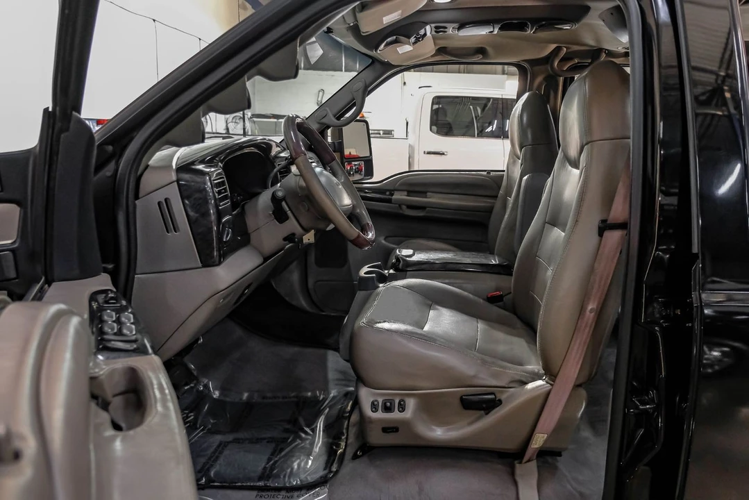 2000 Ford Excursion - Image 4 of 21