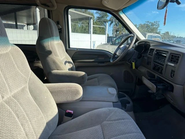2000 Ford Excursion - Image 10 of 13
