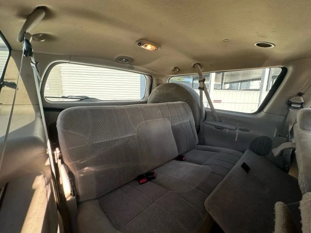 2000 Ford Excursion - Image 12 of 13
