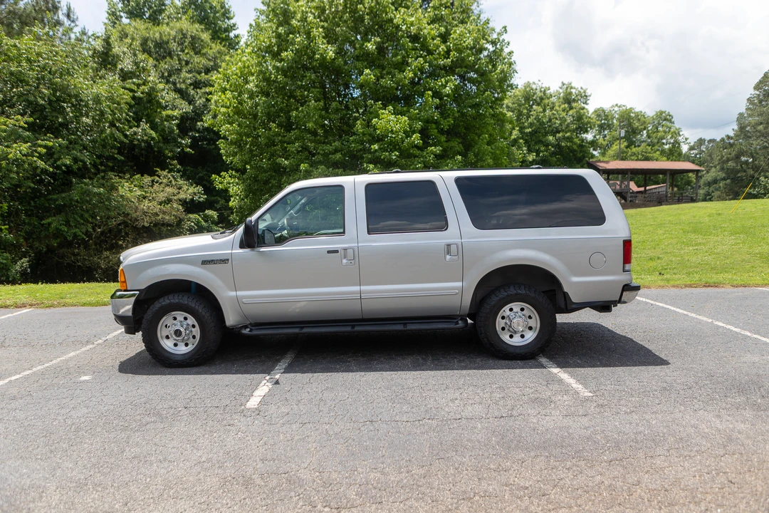 2000 Ford Excursion - Image 19 of 31