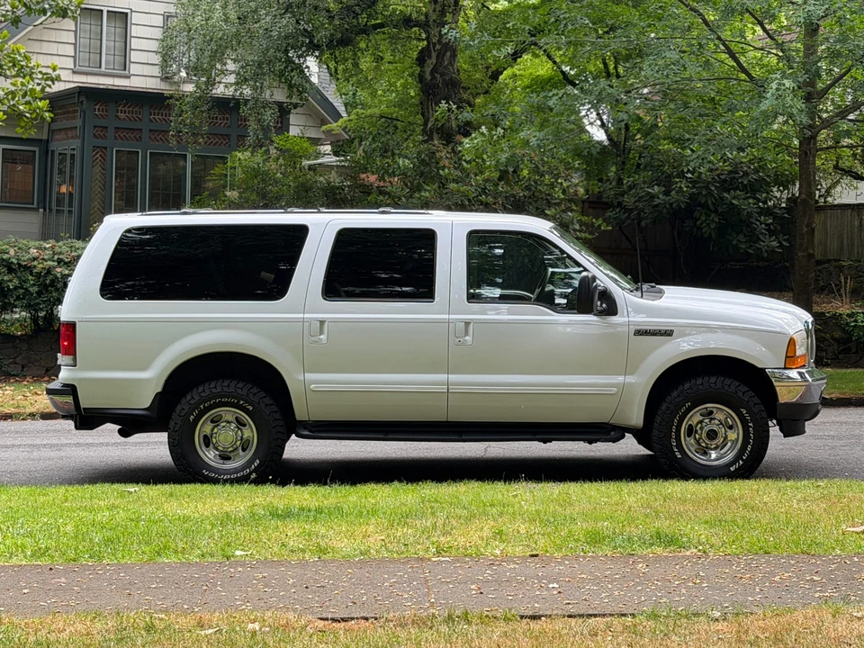 2000 Ford Excursion - Image 10 of 31