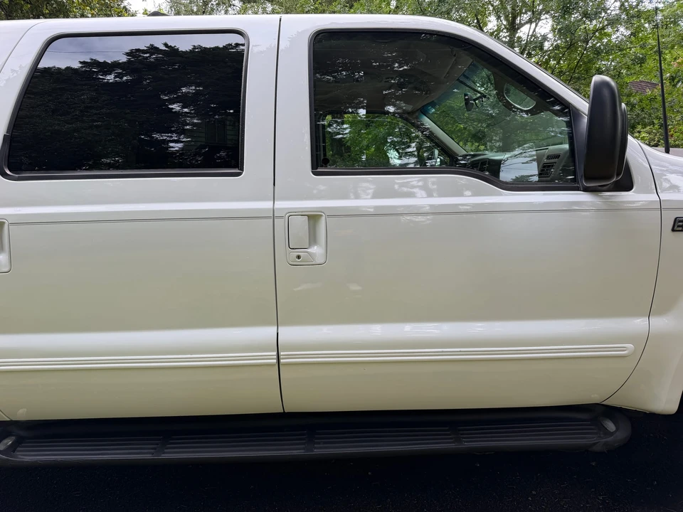 2000 Ford Excursion - Image 24 of 31