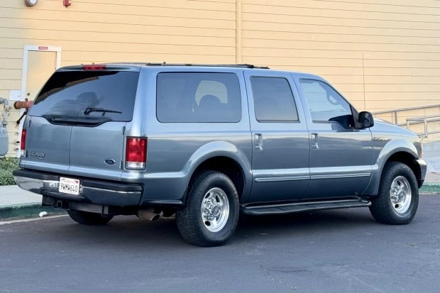 2000 Ford Excursion - Image 2 of 7
