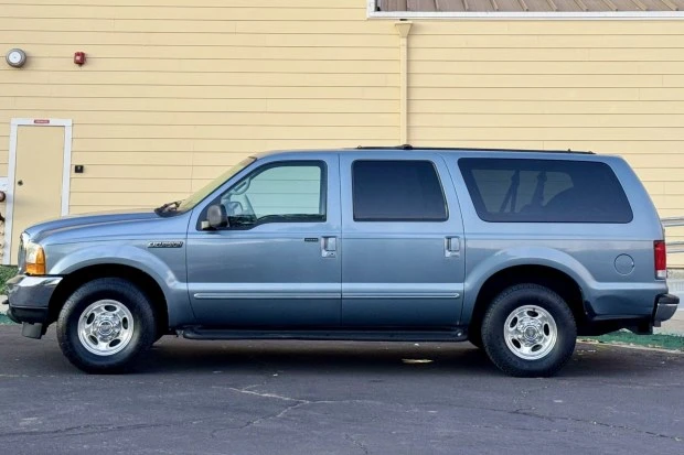 2000 Ford Excursion - Image 3 of 7