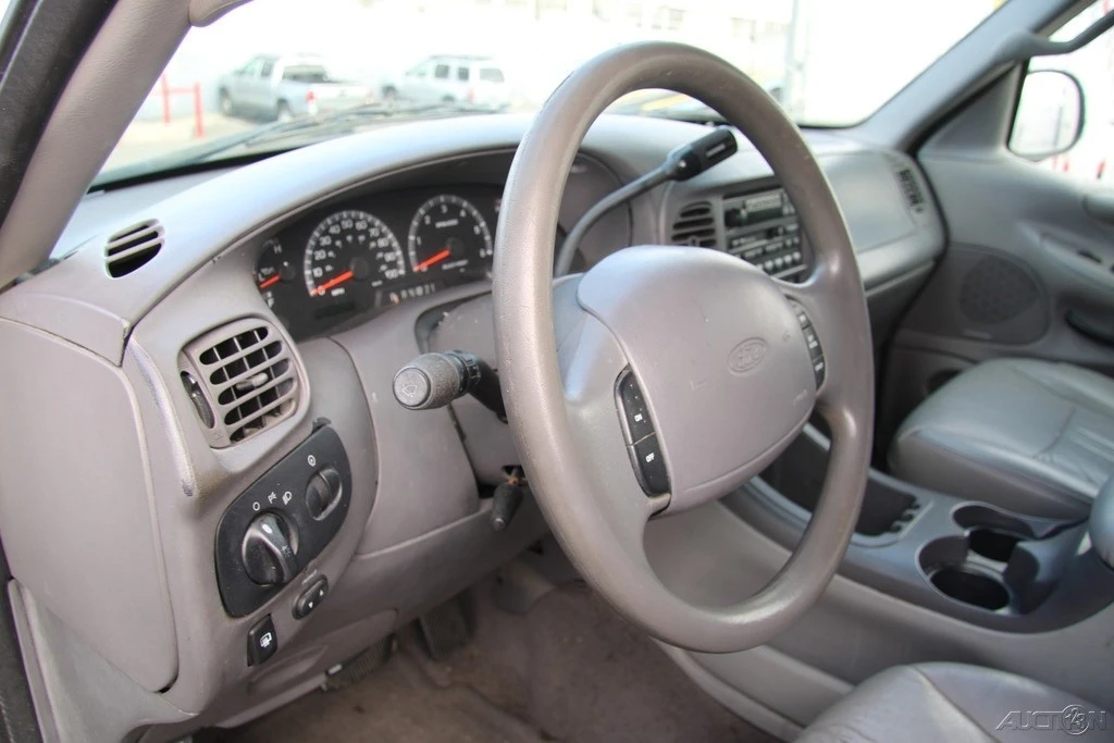 2000 Ford Expedition 1st Gen - Image 15 of 21