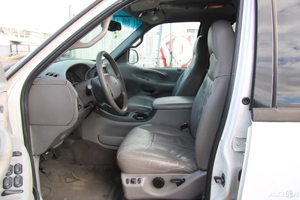2000 Ford Expedition 1st Gen - Image 14 of 21
