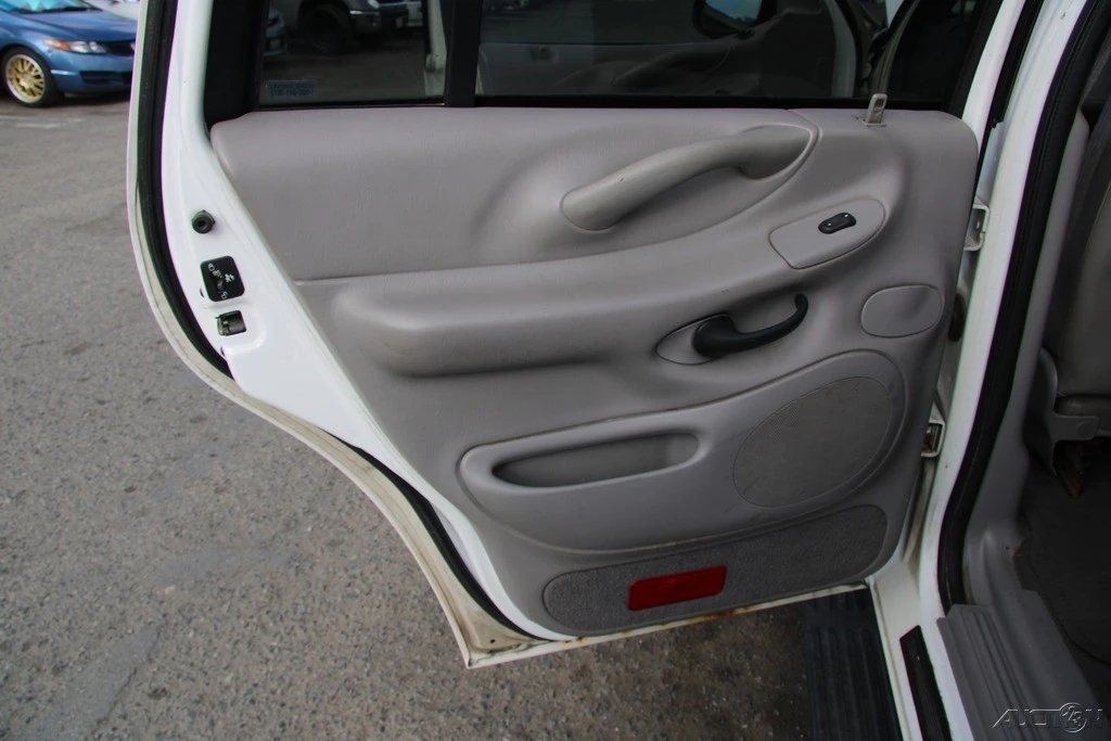 2000 Ford Expedition 1st Gen - Image 19 of 21