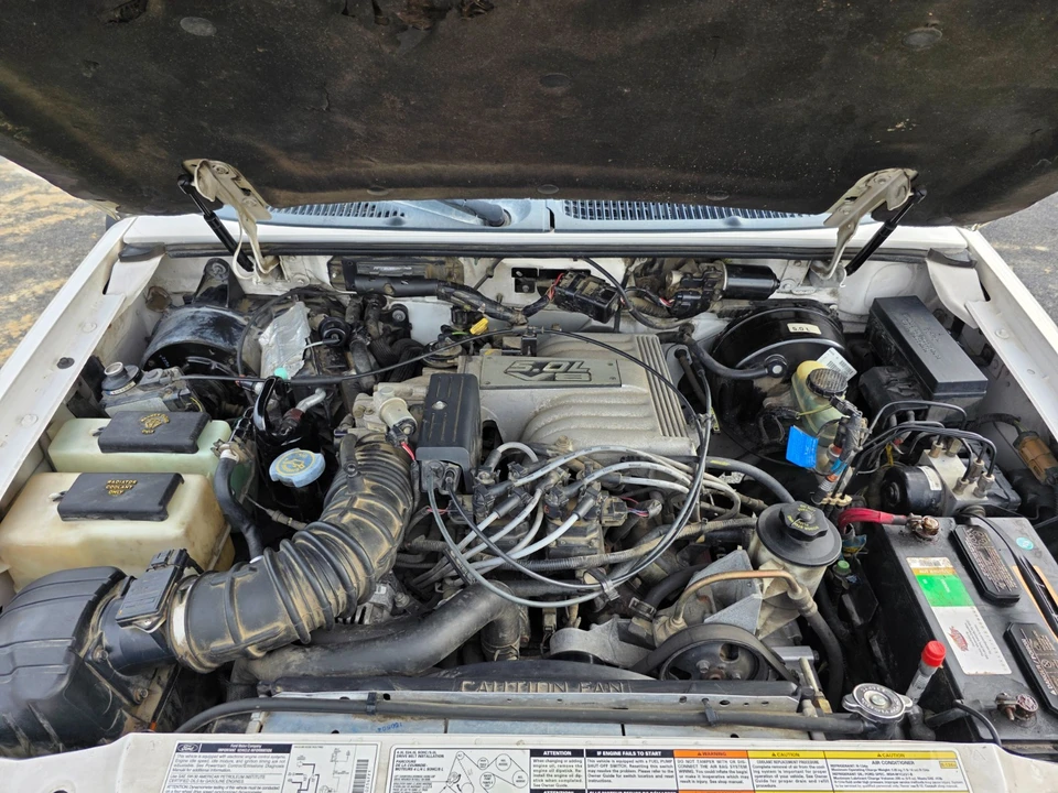 2000 Ford Explorer 2nd Gen - Image 19 of 20