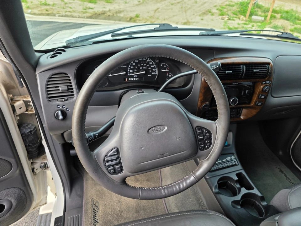 2000 Ford Explorer 2nd Gen - Image 14 of 20
