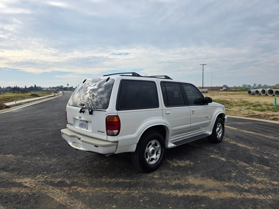 2000 Ford Explorer 2nd Gen - Image 4 of 20