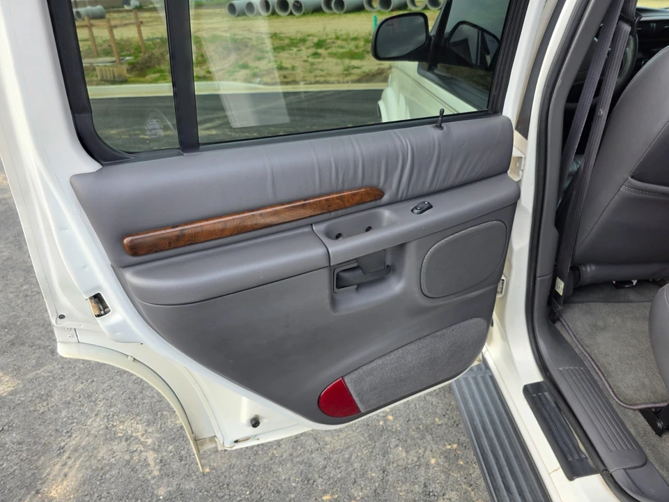 2000 Ford Explorer 2nd Gen - Image 15 of 20