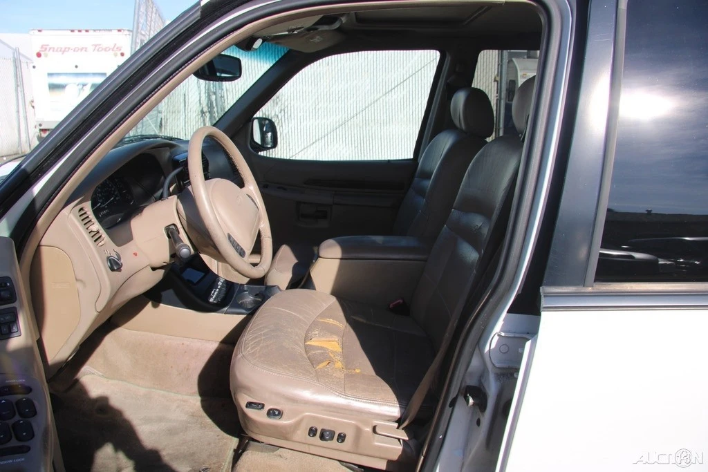 2000 Ford Explorer 2nd Gen - Image 11 of 21