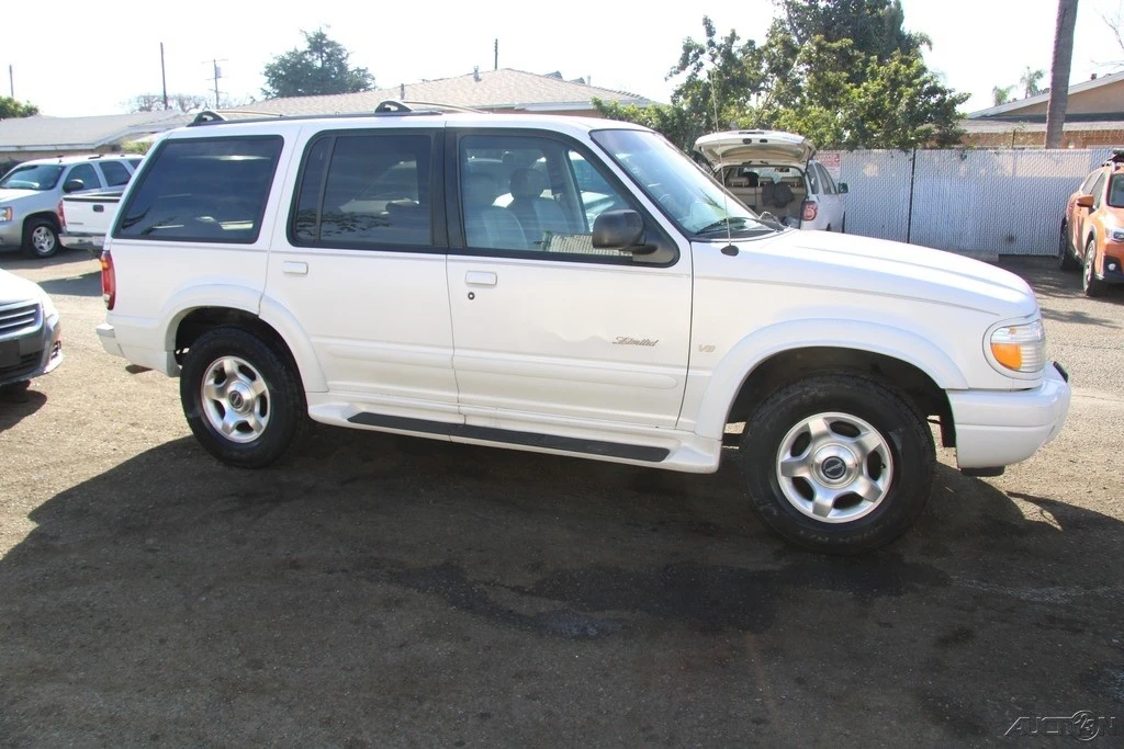 2000 Ford Explorer 2nd Gen - Image 7 of 21