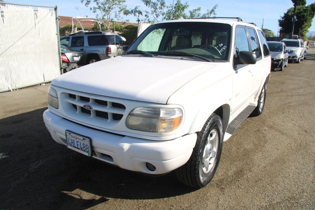 2000 Ford Explorer 2nd Gen - Image 2 of 21