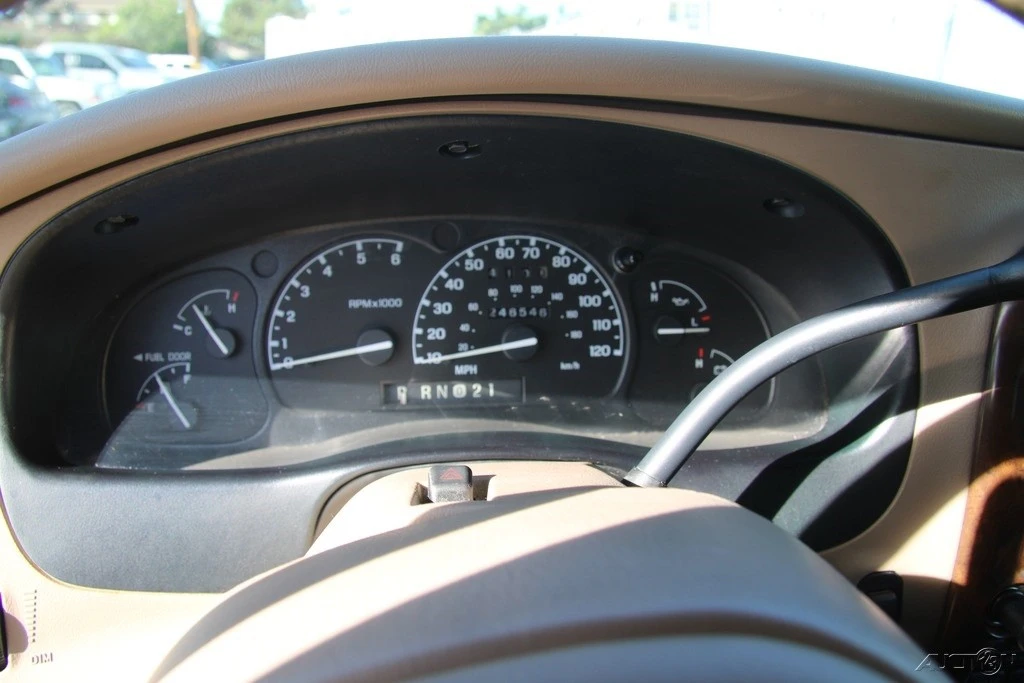 2000 Ford Explorer 2nd Gen - Image 13 of 21