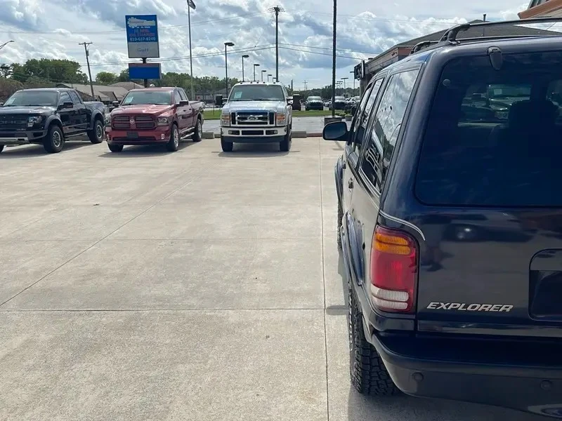 2000 Ford Explorer 2nd Gen - Image 13 of 31