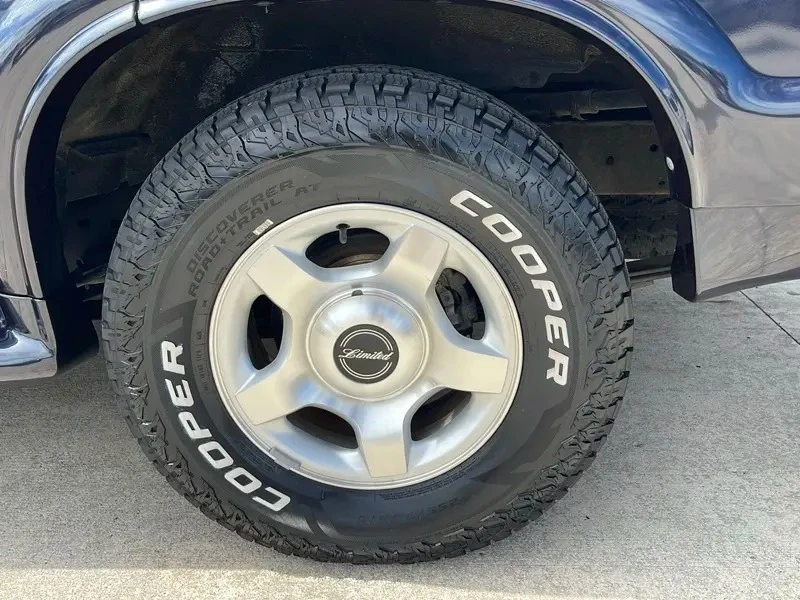 2000 Ford Explorer 2nd Gen - Image 22 of 31