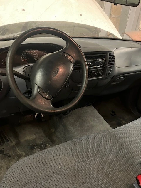 2000 Ford F-150 10th Gen - Image 8 of 16