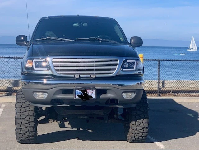 2000 Ford F-150 10th Gen - Image 2 of 12