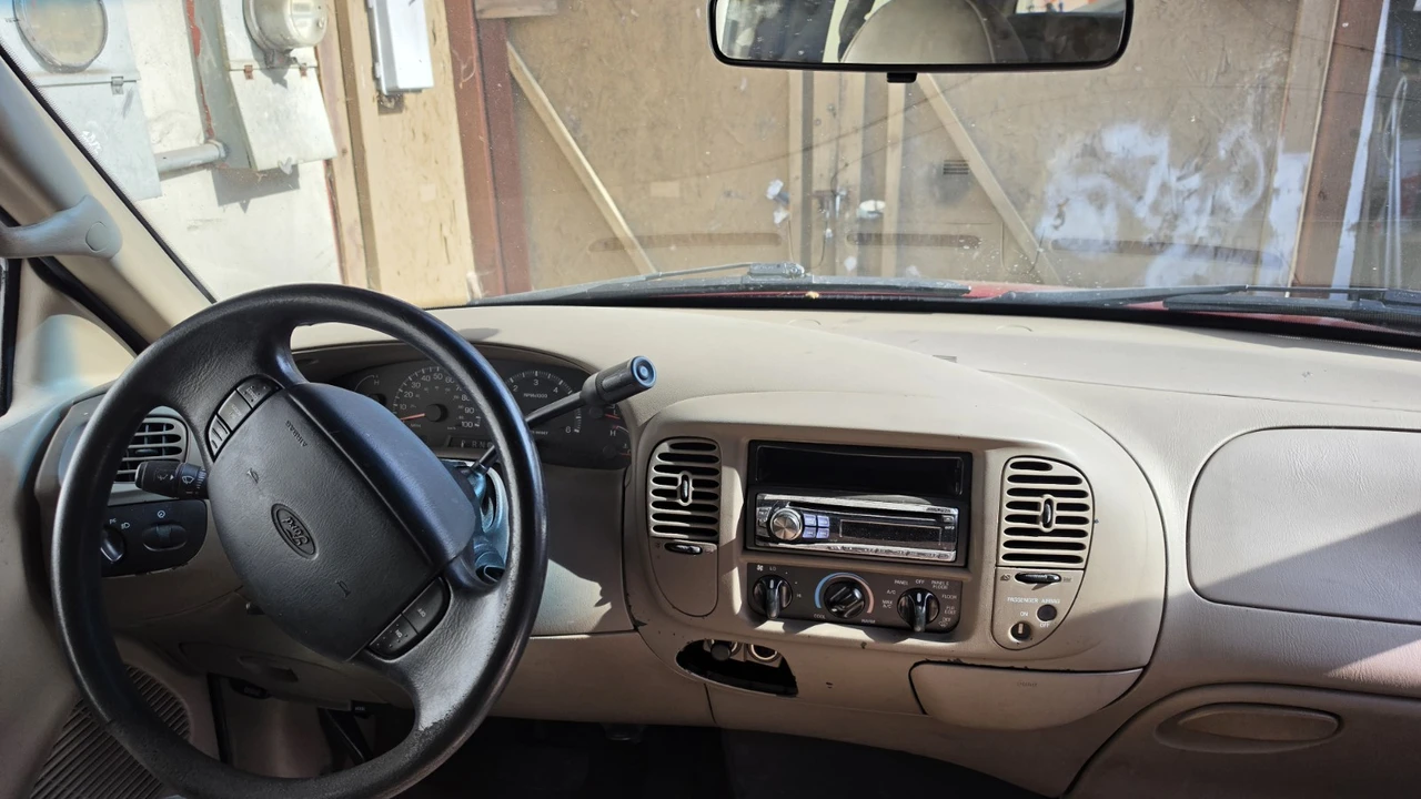 2000 Ford F-150 10th Gen - Image 6 of 10