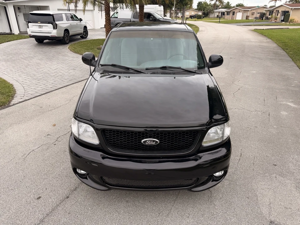 2000 Ford F-150 10th Gen - Image 2 of 16