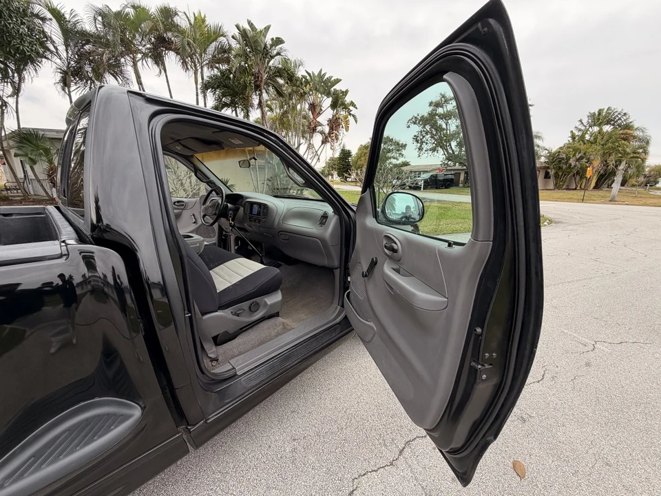 2000 Ford F-150 10th Gen - Image 14 of 16