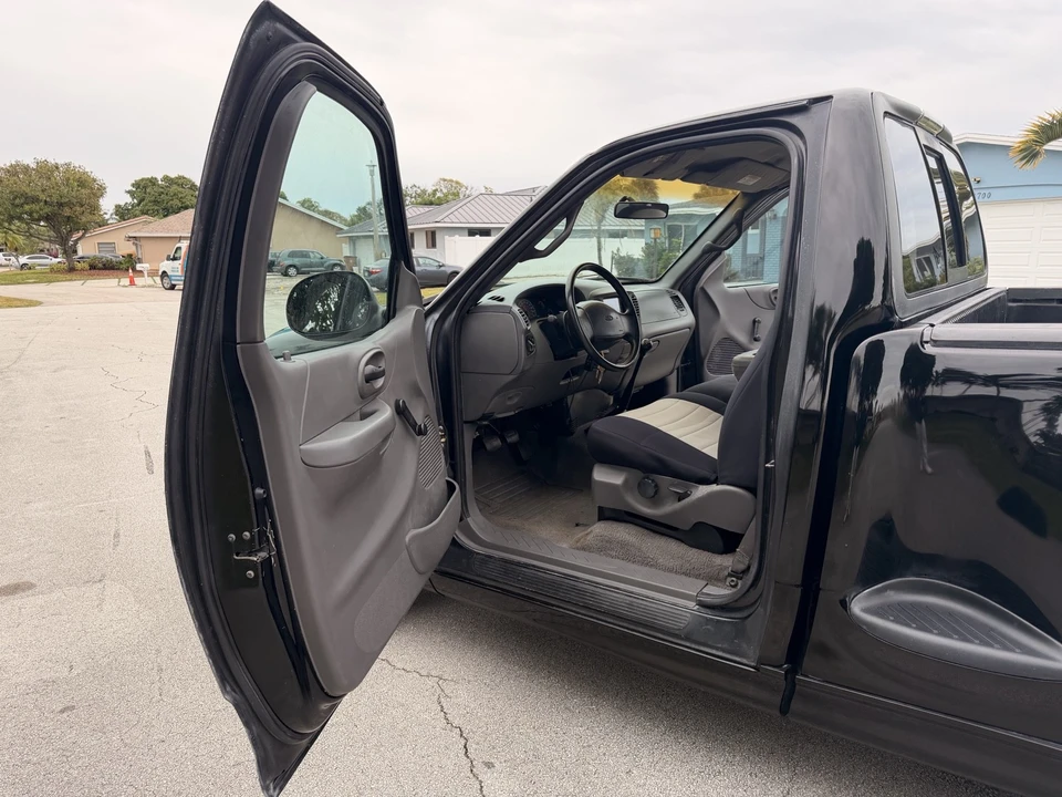 2000 Ford F-150 10th Gen - Image 11 of 16