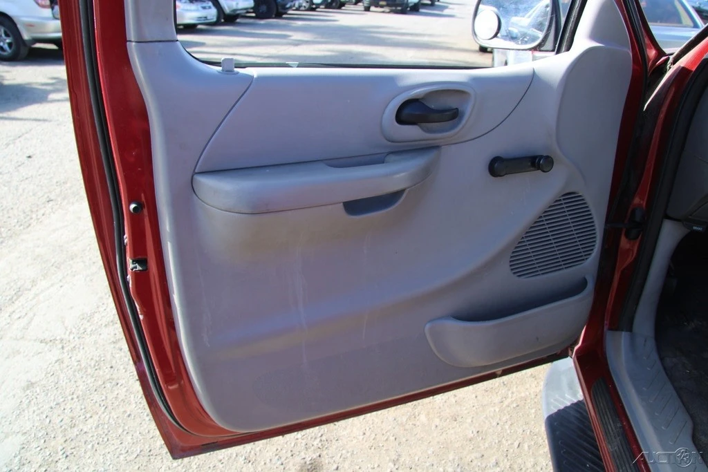 2000 Ford F-150 10th Gen - Image 11 of 21