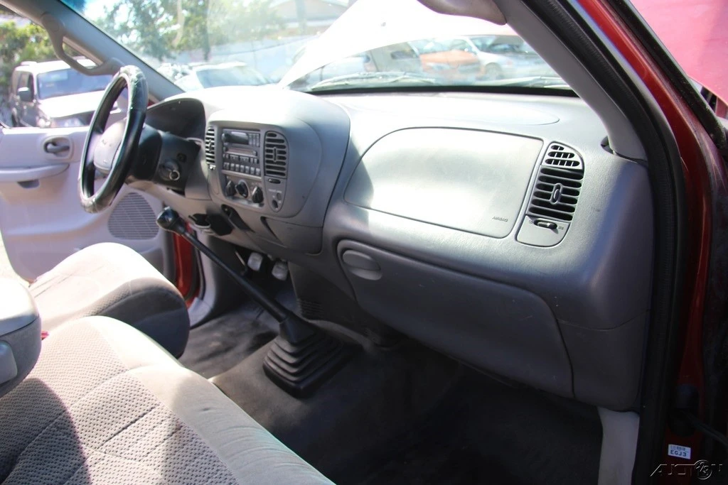 2000 Ford F-150 10th Gen - Image 20 of 21