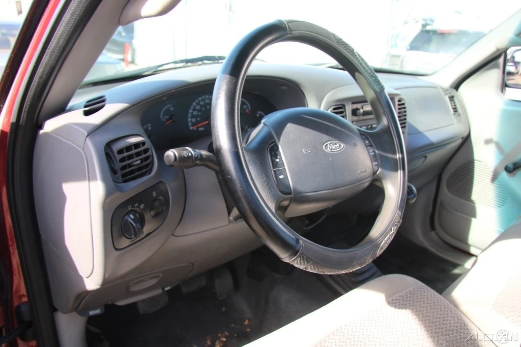 2000 Ford F-150 10th Gen - Image 13 of 21