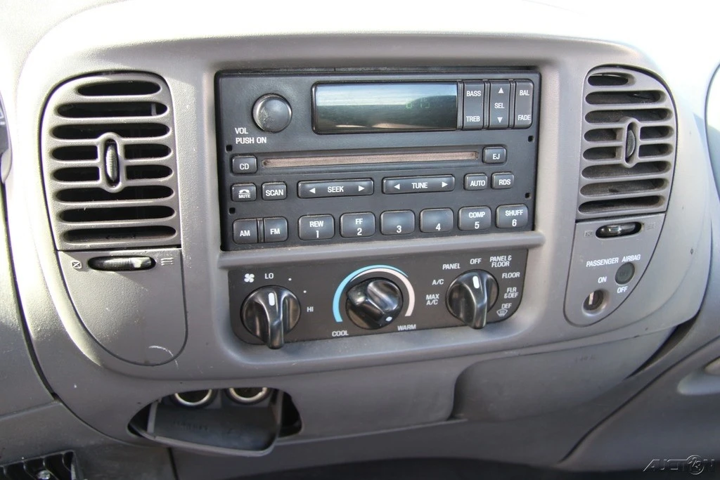 2000 Ford F-150 10th Gen - Image 16 of 21