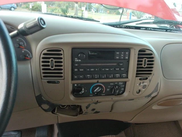 2000 Ford F-150 10th Gen - Image 11 of 21