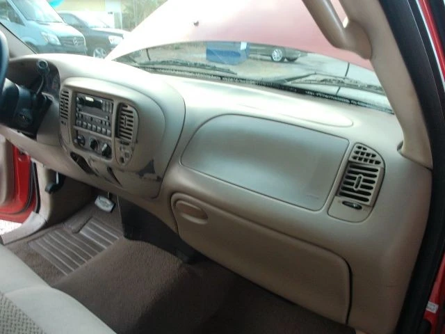2000 Ford F-150 10th Gen - Image 25 of 31