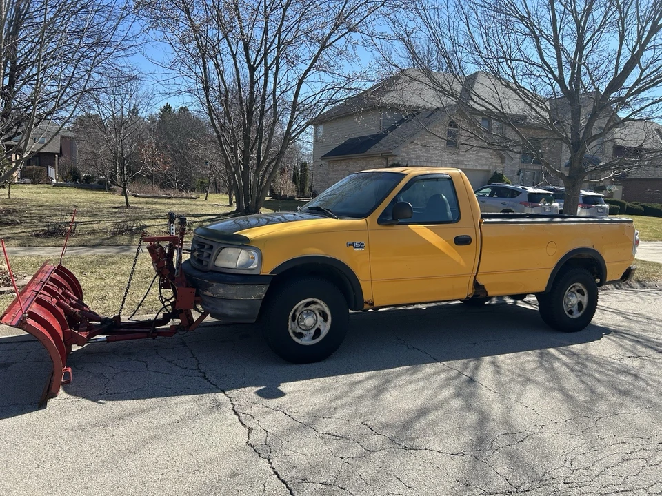 2000 Ford F-150 10th Gen - Image 2 of 19