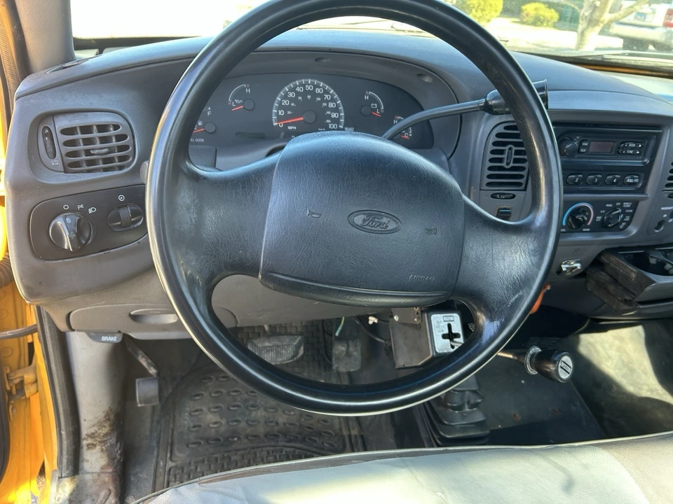 2000 Ford F-150 10th Gen - Image 6 of 19