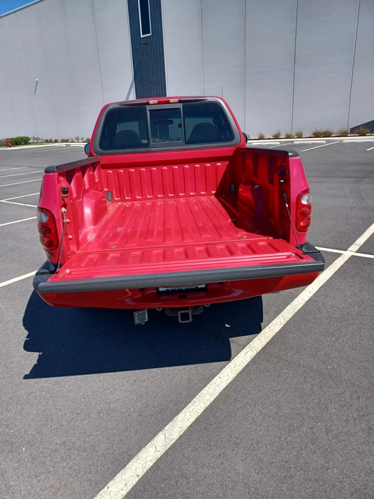 2000 Ford F-150 SVT Lightning 10th Gen - Image 10 of 31