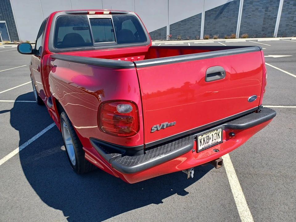 2000 Ford F-150 SVT Lightning 10th Gen - Image 9 of 31