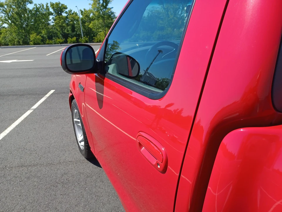 2000 Ford F-150 SVT Lightning 10th Gen - Image 27 of 31