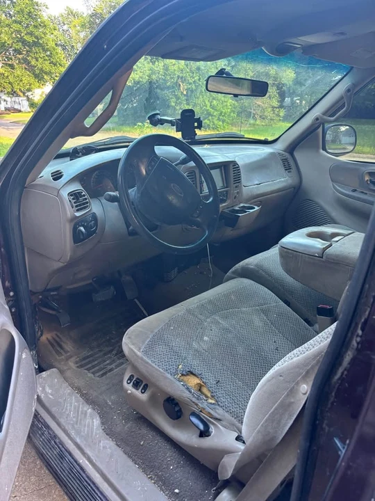 2000 Ford F-150 10th Gen - Image 2 of 5