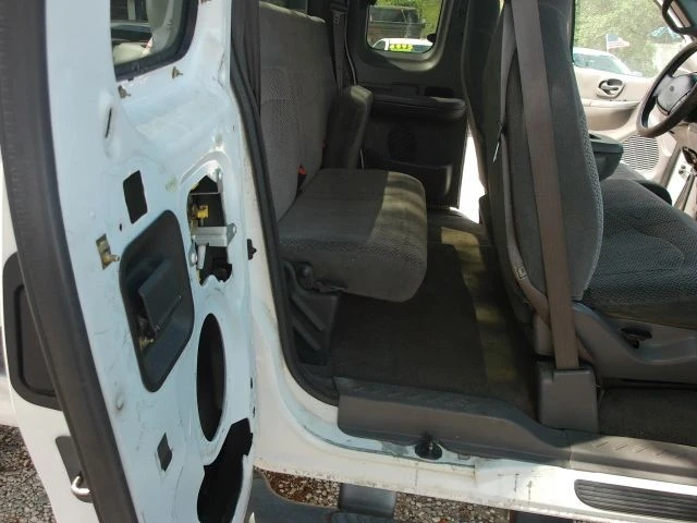 2000 Ford F-150 10th Gen - Image 27 of 31