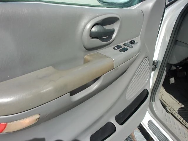 2000 Ford F-150 10th Gen - Image 11 of 31
