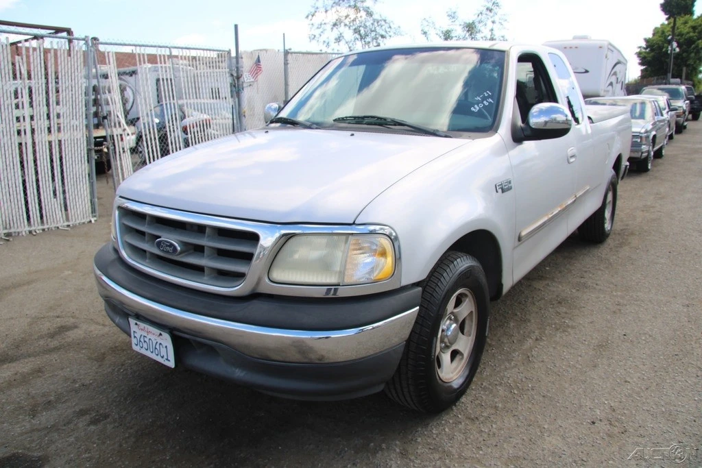 2000 Ford F-150 10th Gen - Image 2 of 24