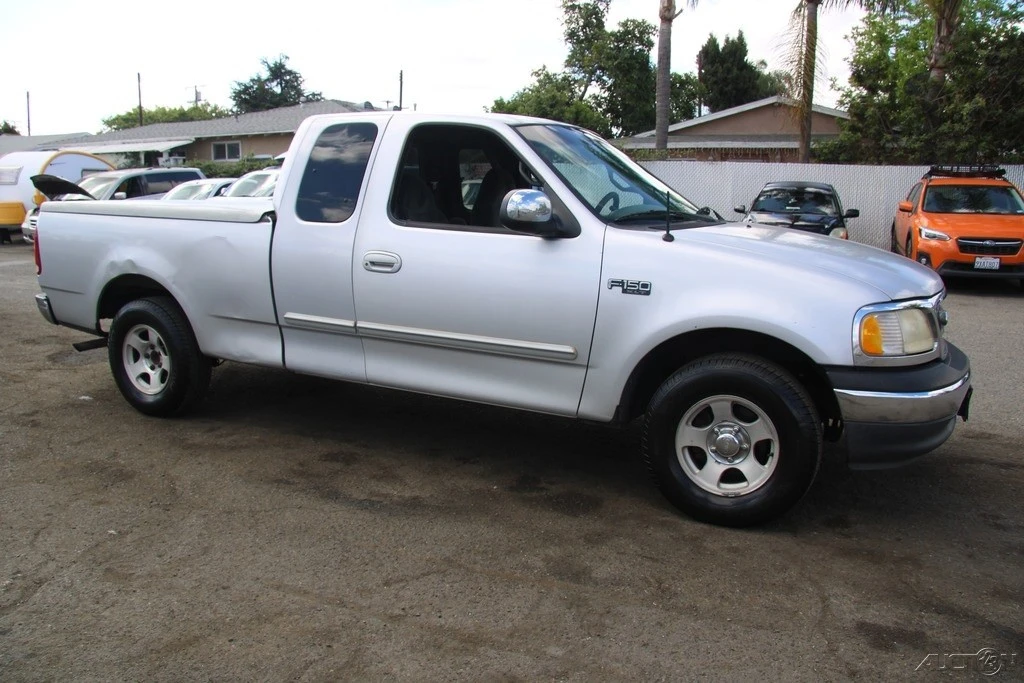 2000 Ford F-150 10th Gen - Image 9 of 24