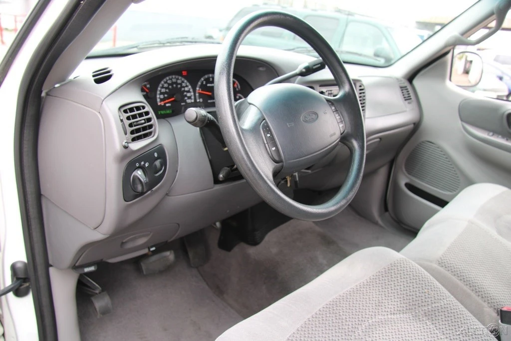2000 Ford F-150 10th Gen - Image 15 of 21