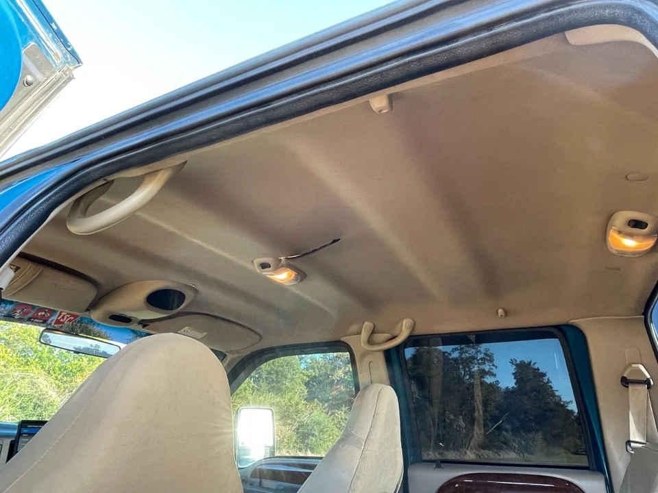2000 Ford Super Duty 1st Gen - Image 12 of 16