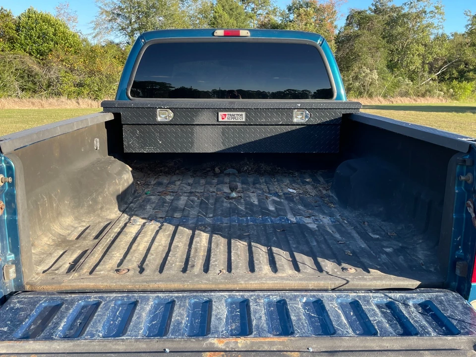 2000 Ford Super Duty 1st Gen - Image 10 of 16